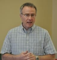 Alain Trépanier, directeur général du Centre d entraide Thérèse-De Blainville, est bien déterminé à atteindre l objectif d amasser 150 000 $ avant l échéance du prochain printemps.