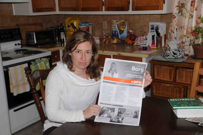 Geneviève Quessy déplore que le bulletin parlementaire du temps des Fêtes de Charmaine Borg contienne 16 fautes de français.