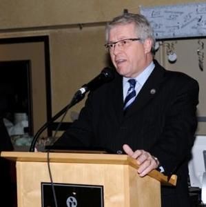 Photo collaboration spéciale Daniel Ratthé a été élu député de Blainville le 8 décembre 2008. Depuis le 27 août 2010, il était le porte-parole de l'opposition officielle en matière d'affaires municipales.