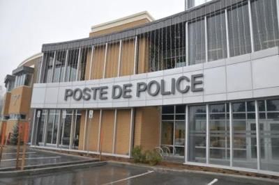Photo Simon DessureaultLes travaux qui ont été faits par le passé au poste de police de Blainville seront remboursés avec l argent obtenu de la vente de terrains.