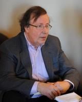 (Photo collaboration spéciale)Raymond Archambault poursuit sa campagne et rencontrera les membres des conseils exécutifs lors d activités militantes prochainement.
