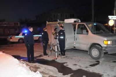 Les enquêteurs collision du service de police intermunicipal Terrebonne/Sainte-Anne-des-Plaines/Bois-des-Filion tentent d'établir les circonstances de l'accident.