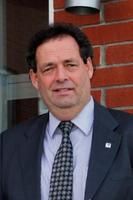 Dans les Basses-Laurentides, c'est le maire de Saint-Eustache qui a le salaire le plus élevé. Toutefois, il cumule plusieurs fonctions et siège sur plus d'un conseil d administration.