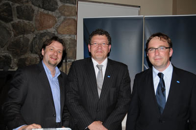 Pierre-Luc Paquette, vp communication et marketing à l'AMT; Joël Gauthier, Président directeur-général de l'AMT et Michel Veilleux, vice-président planification et innovation à l'AMT.