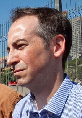 (Photo Agence QMI) Les réponses de Pierre Moreau ne semblaient pas convaincre le porte-parole de l'opposition officielle en matière de transports, Nicolas Girard (sur la photo).