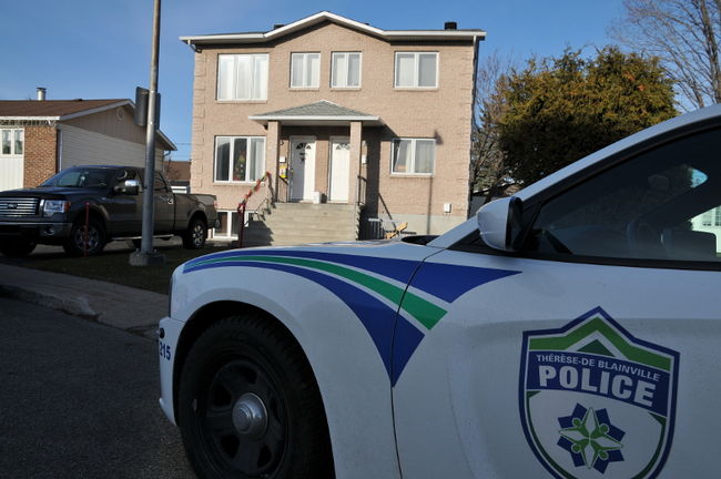 Des activités de prostitution auraient eu lieu au sous-sol de ce bâtiment, situé au 80 rue Saint-Jacques Ouest à Sainte-Thérèse.