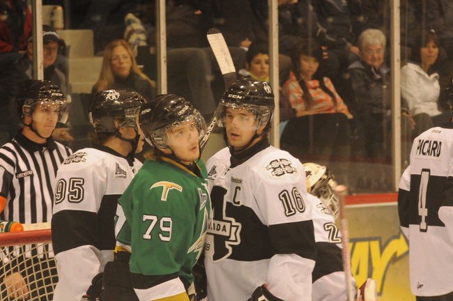 L'Armada rendra visite aux Foreurs vendredi soir. Le défenseur Xavier Ouellet ne sera pas en uniforme, lui qui participe au camp de l'équipe canadienne junior.