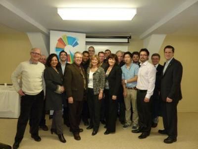 (Photo collaboration spéciale) Le député de Blainville Daniel Ratthé et le député de Deux-Montagnes Benoît Charrette sont en train de consolider leurs liens avec leurs nouveaux collègues caquiste.