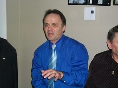 (Photo collaboration spéciale) Mario Charron réfléchit à savoir s il pourrait affronter René Gauvreau dans une éventuelle investiture péquiste dans Groulx.