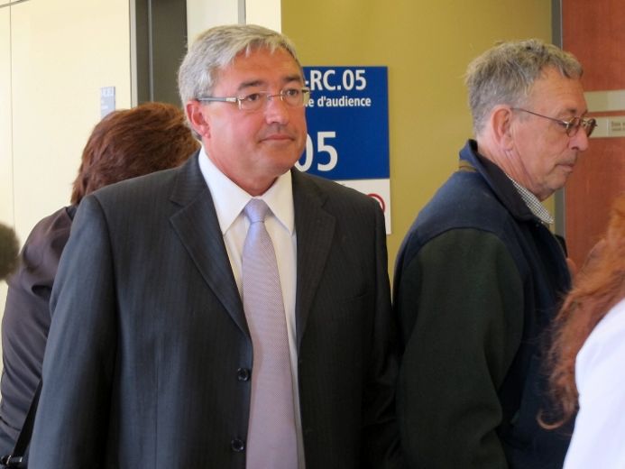 Alain Guay, le directeur de l'école qui employait Tania Pontbriand au moment de la liaison qu'elle aurait entretenue avec un élève de 15 ans, à Rosemère, a témoigné au procès de l'ex-professeure d'éducation physique, le 30 mars 2012. ÉRIC THIBAULT/LE JOURNAL DE MONTRÉAL/AGENCE QMI *** Local Caption *** Alain Guay
