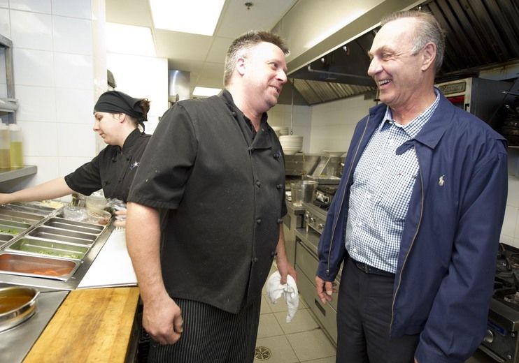 Guy Lafleur est «livreur» pour Bell Helicopter