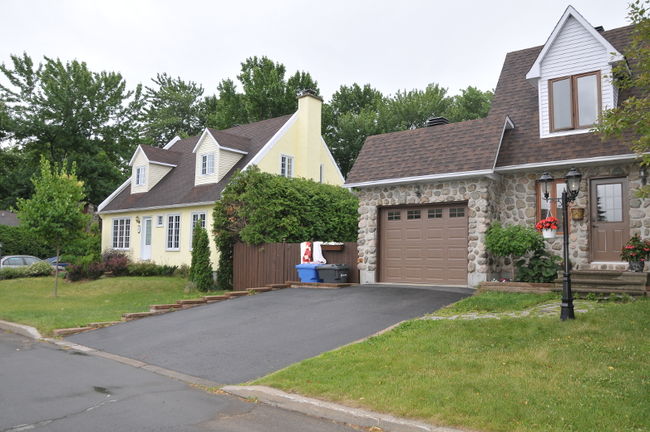 Même si elles sont dispendieuses, les propriétés de Thérèse-De Blainville se vendent très bien. Le secteur est très prisé.