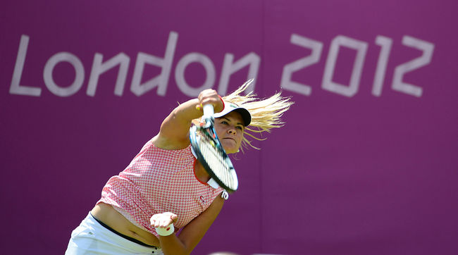 Aleksandra Wozniak n'a pas fait le poids contre Venus Williams au second tour des Jeux olympiques de Londres.