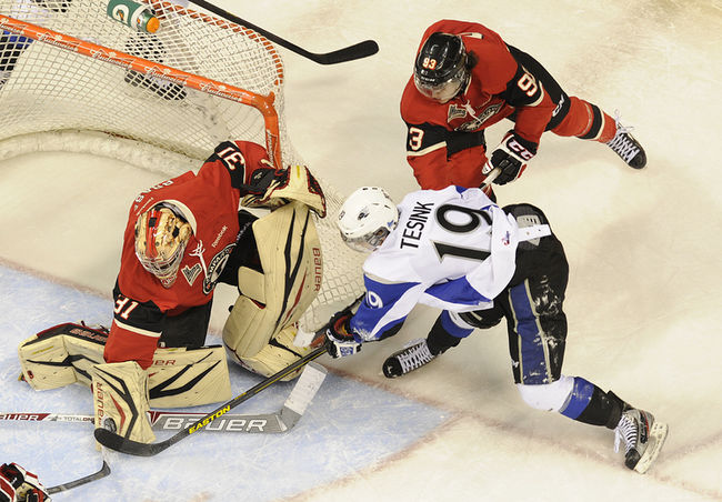 L'attaquant des Sea Dogs, Ryan Tesink, rejoindra ses nouveaux coéquipiers de l'Armada pour le match face au Phoenix de Sherbrooke jeudi soir.