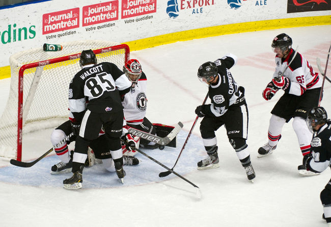L'Armada avait remporté le premier duel, 3 à 2, face aux Remparts de Québec le 6 octobre dernier. Daniel Walcott avait inscrit le but gagnant en prolongation.