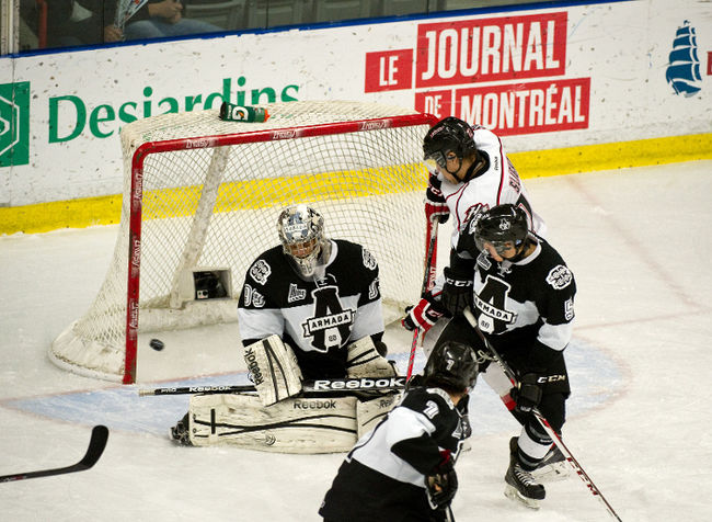 Étienne Marcoux devra multiplier les arrêts pour permettre à son équipe de l'emporter en décembre.