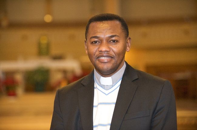 C’est un contact entre deux évêques, l’un du Congo et l’autre du diocèse de Saint-Jérôme, qui a rendu possible la venue de Victor-David Mbuyi-Bupungu au Québec.