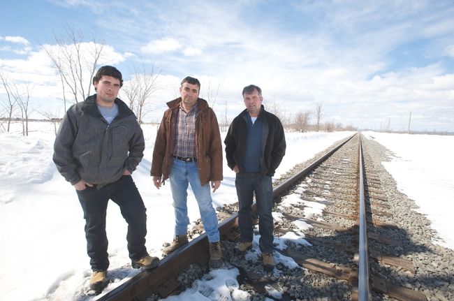 Mathieu, André et Stéphane Lapointe ont signalé leur intention de ne pas lâcher le morceau.