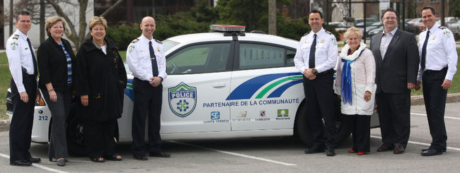 Chacun des véhicules identifiés à la Régie de police arborera le logo des quatre villes membres.