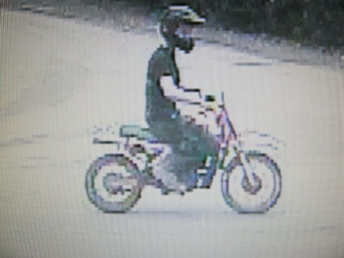 La police recherche deux suspects