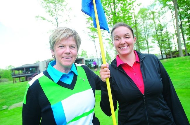 La meilleure golfeuse canadienne de l'histoire prodigue de judicieux conseils à la recrue de la LPGA, Sara-Maude Juneau.