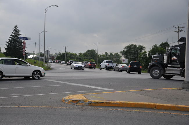 De la montée Sainte-Marianne jusqu’à l’autoroute 15, le chemin de la Côte-Nord est devenu un endroit problématique au niveau de la circulation.