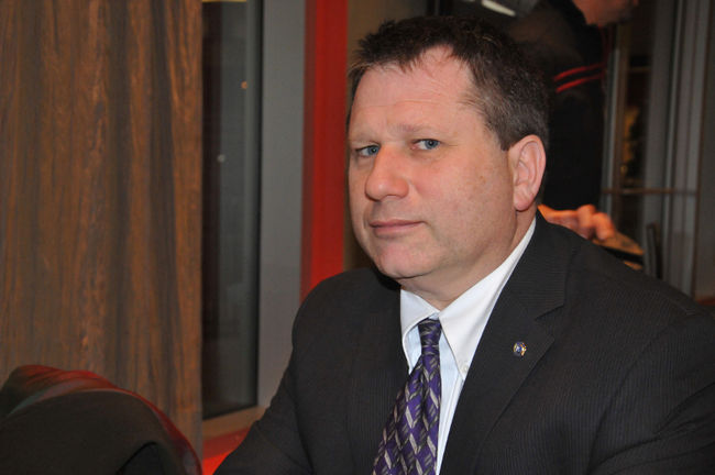 Martin Drapeau est préoccupé par la dette à long terme de Boisbriand.