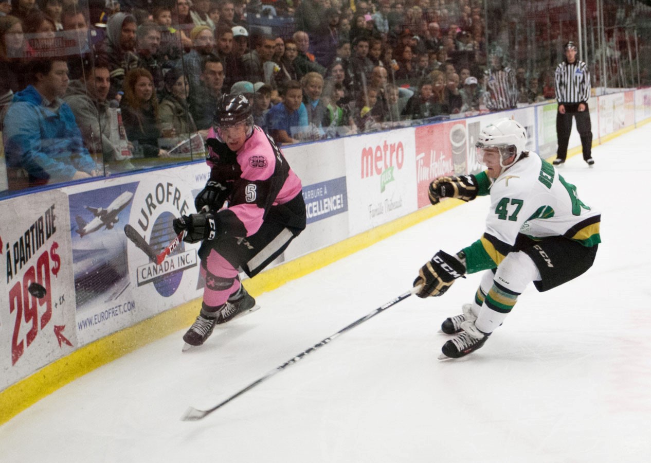 L'Armada voit la vie en rose contre les Foreurs