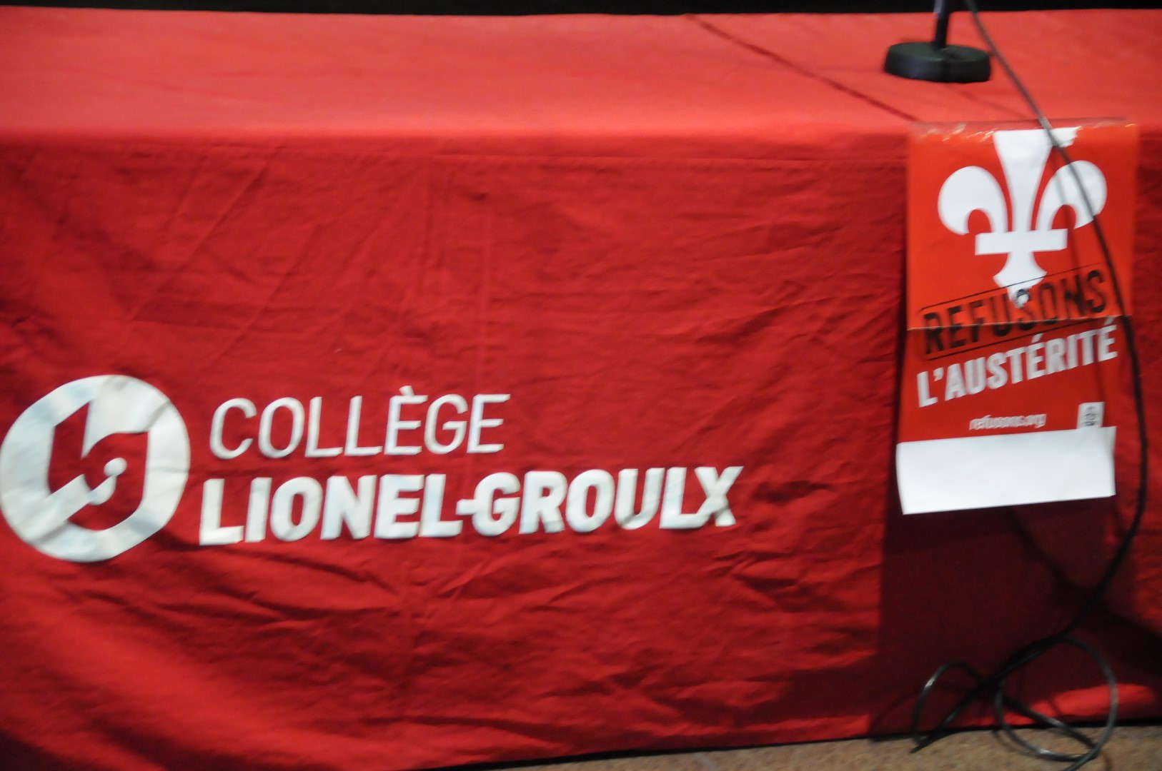 Le Collège Lionel-Groulx grogne contre les compressions budgétaires
