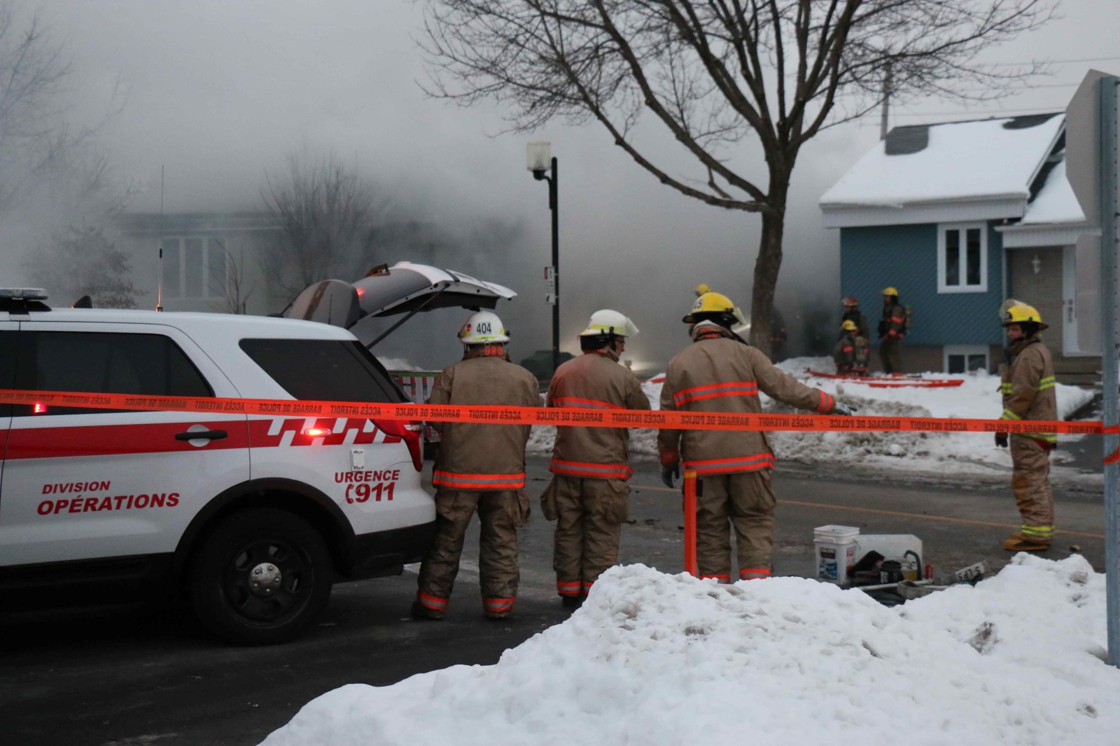 Maison ravagée par les flammes à 3 jours de Noël