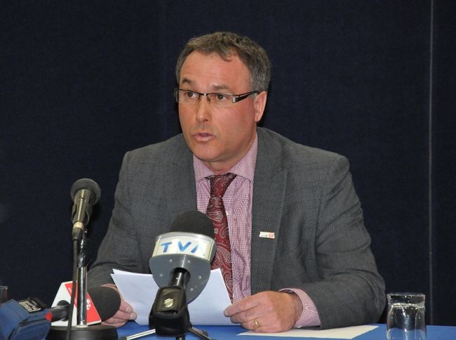 Le maire Bouchard a fait connaître les demandes de la Ville aux candidats à l’élection.