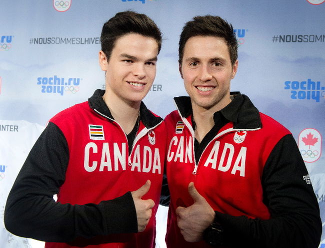 Alex Bilodeau et Mikaël Kingsbury ont fréquemment monté sur le podium de la Coupe du monde de ski acrobatique.
