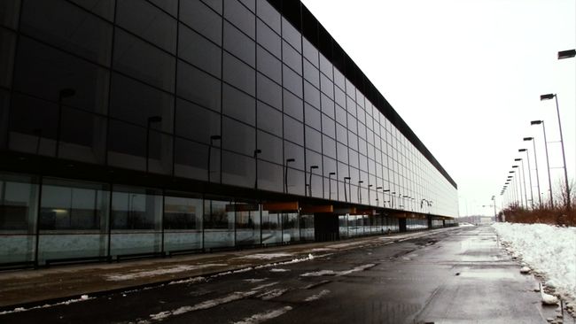 Les acteurs du milieu politique local pressent le gouvernement conservateur d’agir dans le dossier de l’aérogare Mirabel. 