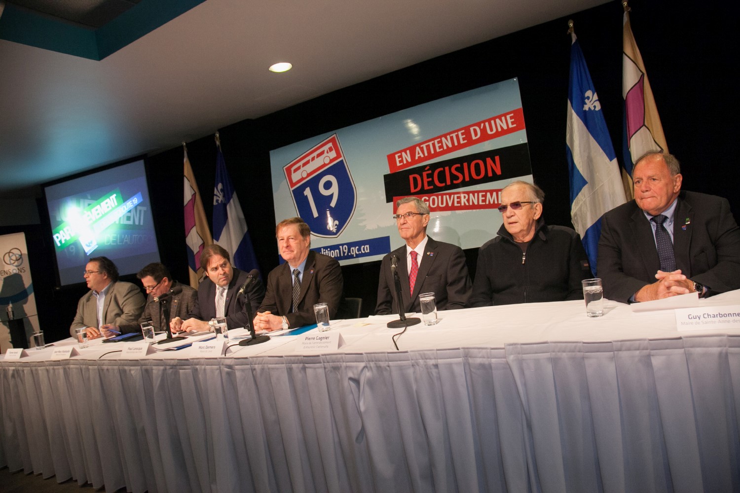 A19: les maires du Grand Montréal réclament que Québec se prononce rapidement