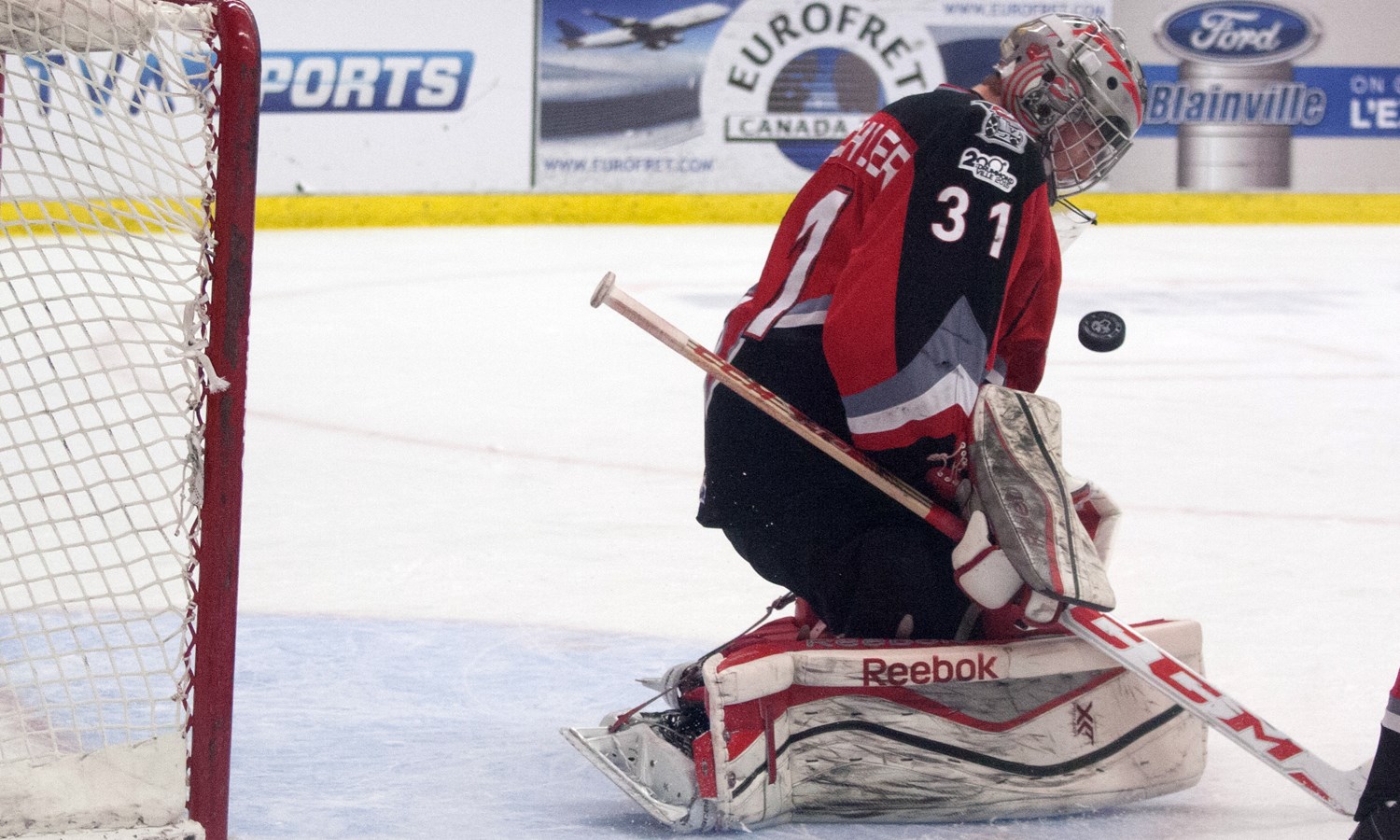 Les Voltigeurs surprennent l'Armada