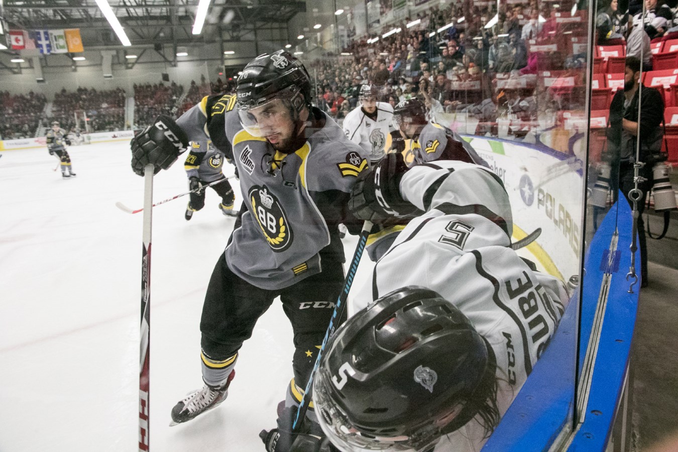 François Brassard frustre l'Armada