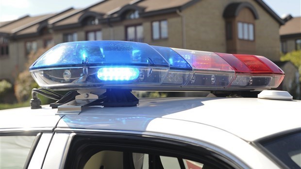 Arrestation de deux suspects en lien avec l'incendie criminel d'une pizzeria à Terrebonne