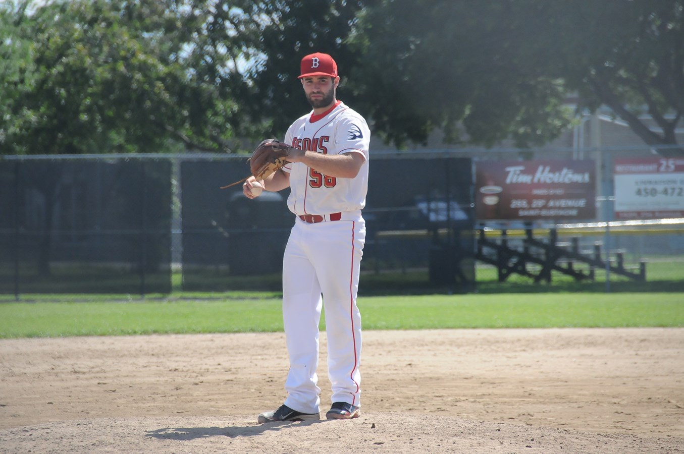 Les Bisons et les Diamants séparent un double