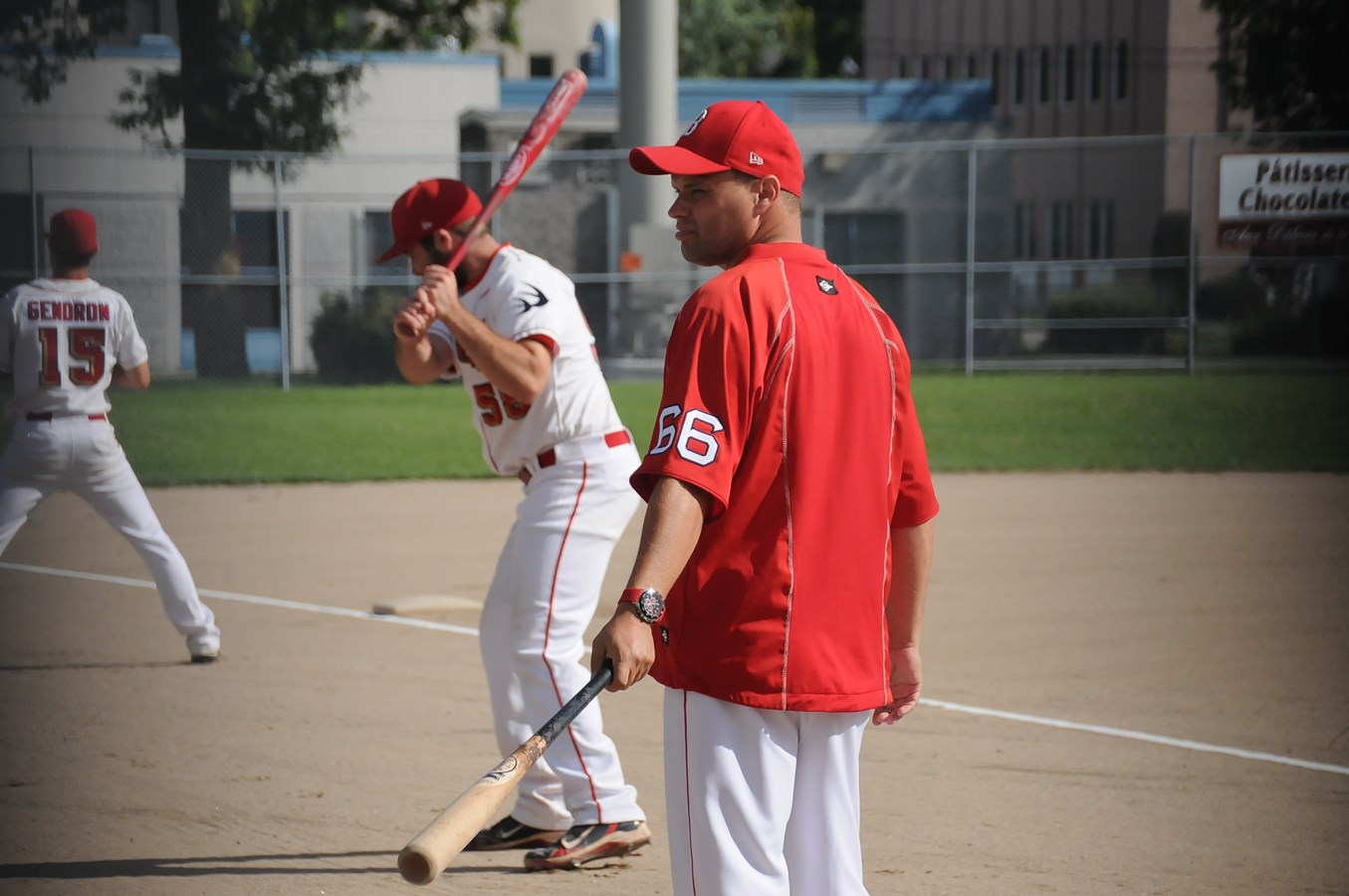 Les Bisons et les Diamants séparent un double