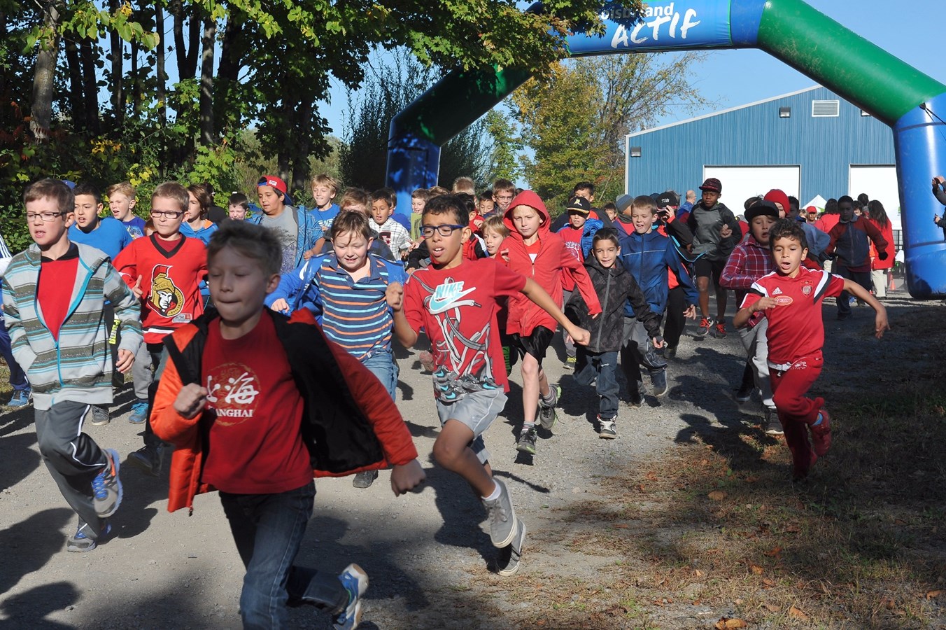 Près de 1500 jeunes coureurs pour la 1e édition du cross-country de la Ville de Boisbriand