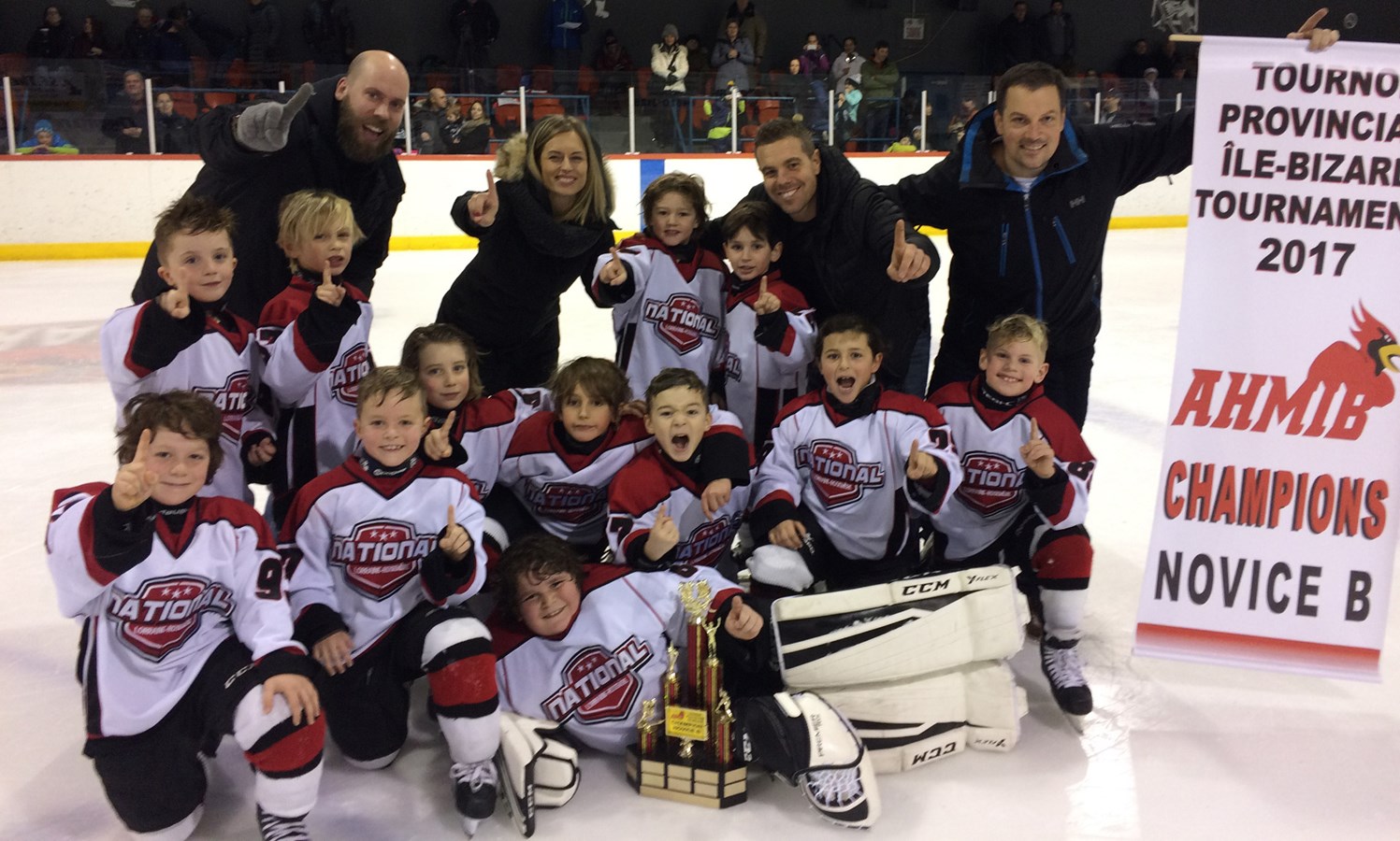 Équipe National de Lorraine-Rosemère gagne le championnat Novice B à l'Ile-Bizard