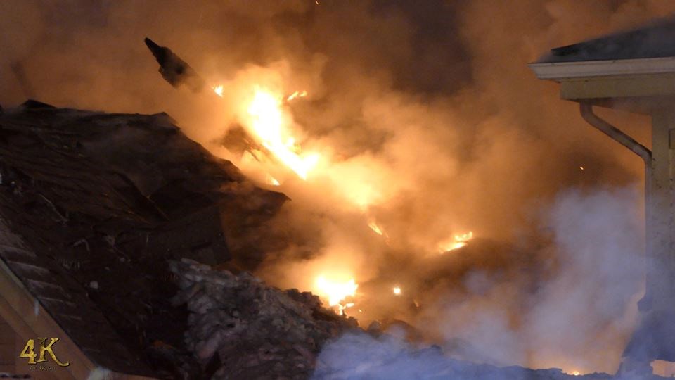 EN VIDÉO : Les flammes ravagent le spa Le Finlandais