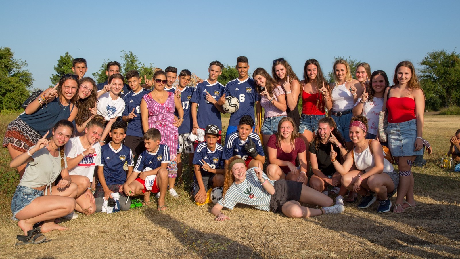 L’équipe Féminine U17FAAA du FC Challenger de Mirabel en voyage à Cuba. Une démarche sportive et humanitaire.