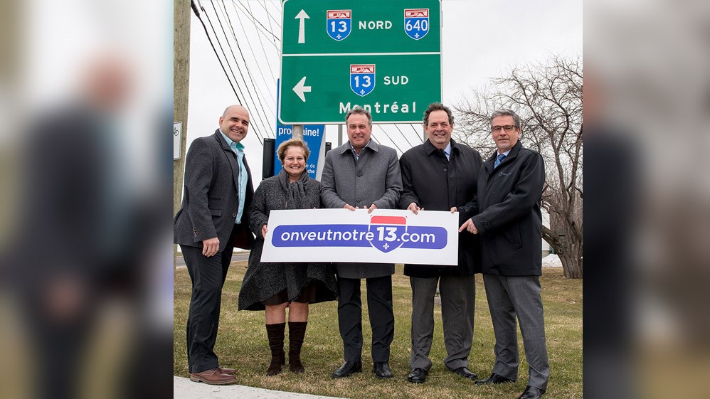 Carl Péloquin, maire de Lachute, Marlène Cordato, mairesse de Boisbriand, Jean Bouchard, maire de Mirabel, Pierre Charron, maire de Saint-Eustache, et Guy Frigon, maire suppléant de Blainville. Les maires de Saint-Jérôme (Stéphane Maher) et de Deux-Montagnes (Denis Martin) ainsi que le préfet de la MRC d'Argenteuil (Scott Pearce) étaient absents au moment de la photo.