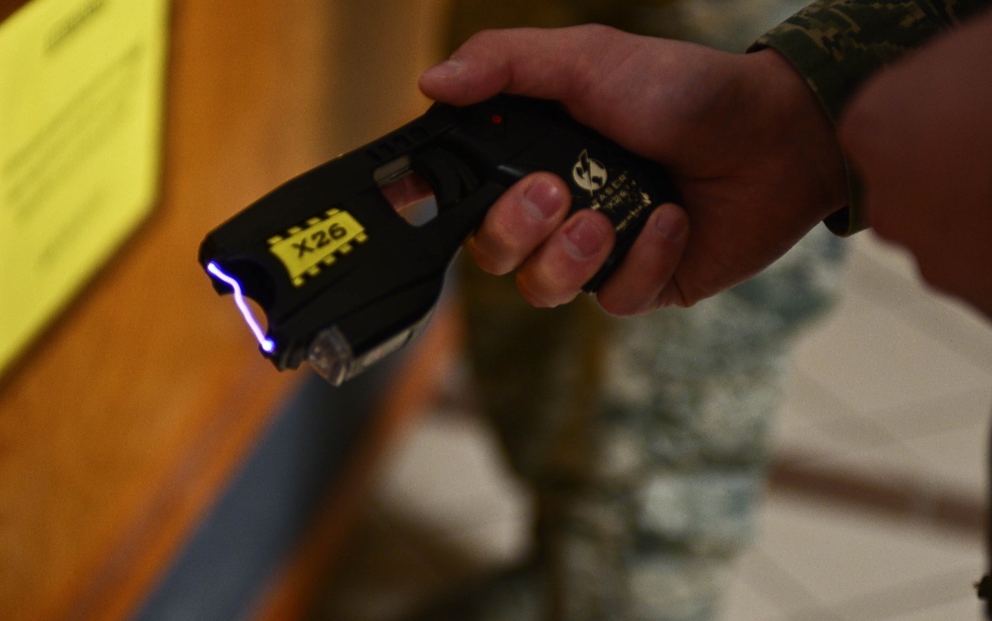 Les policiers blainvillois portent maintenant un "taser" à leur ceinturon