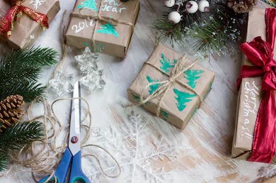 Projet Les amis du Père Noël: des cadeaux aux enfants défavorisés
