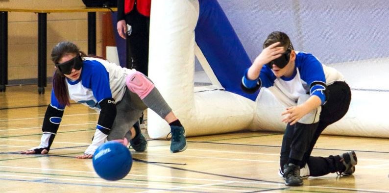 Un tournoi amical de mini-goalball à l'école Dubois, le 1er décembre