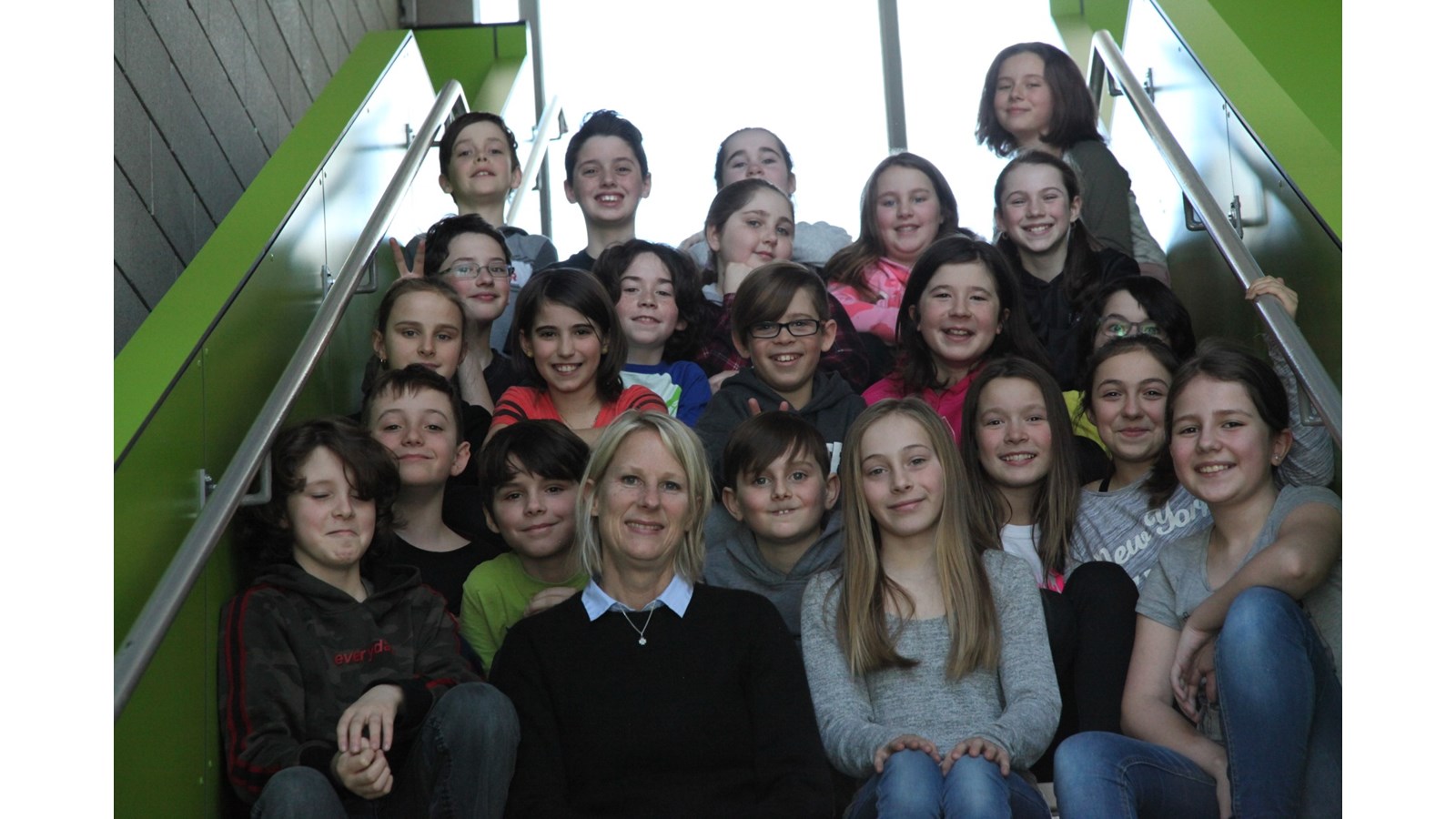 Des jeunes de 5e année participent à une première exposition