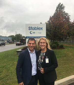 Alain Rayes, député de la circonscription Richmond-Arthabasc, et Marie Claude Fournier, candidate pour le Parti conservateur dans la circonscription Thérèse-De-Blainville