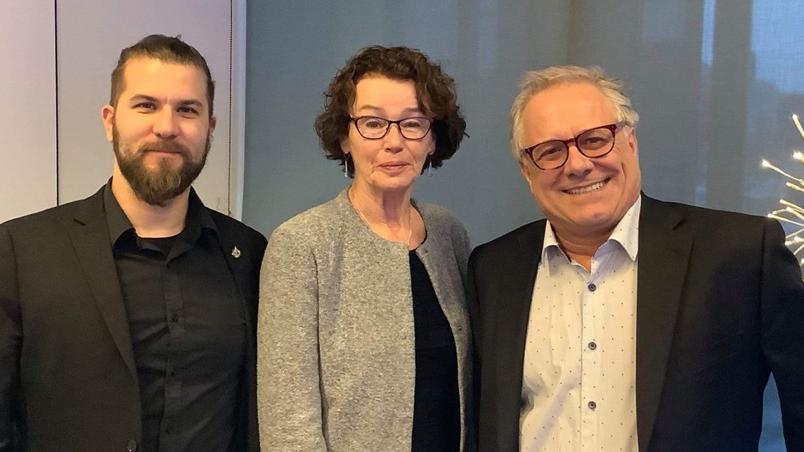 Simon Marcil, députée de Mirabel; Louise Chabot, député de Thérèse-de-Blainville et Luc Desilets, député de Rivière-des-Mille-Îles, ont annoncé l'ouverture du programme Emploi été Canada cette semaine.